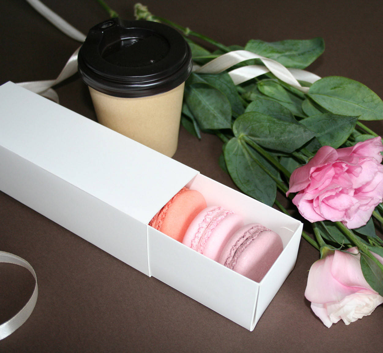 

Коробка для macarons 170х55х50 мм.