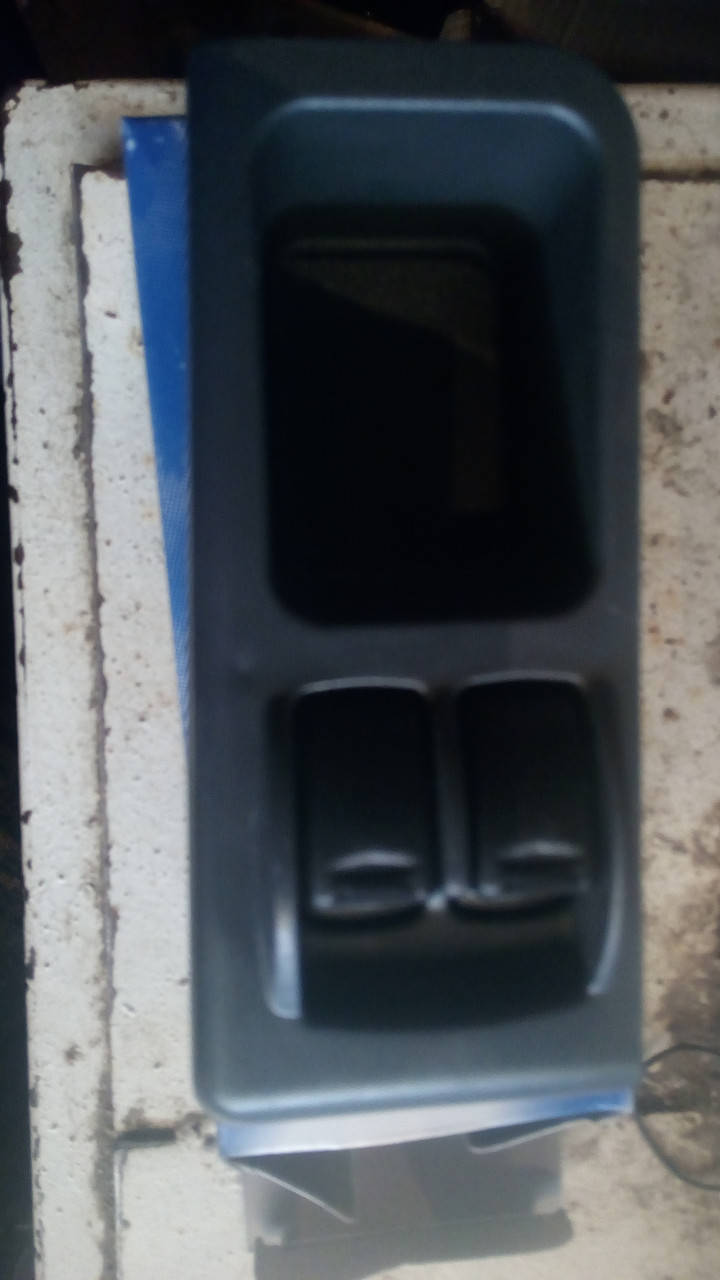 

Кнопки эл. стеклоп-ка в консоль (2 кнопки) LANOS, SENS (Т-100) grog Корея