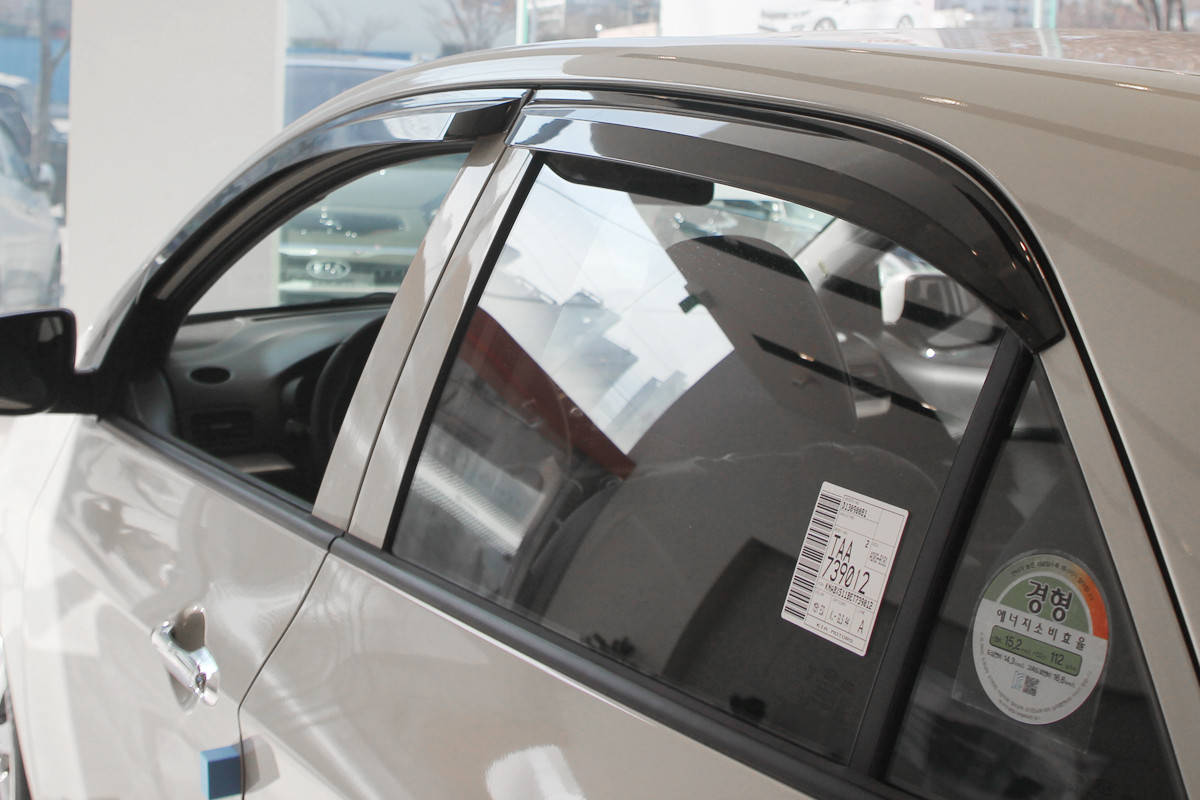 

Дефлекторы окон(Ветровики) Kia Picanto 2011-2016 (Autoclover A131/Корея)
