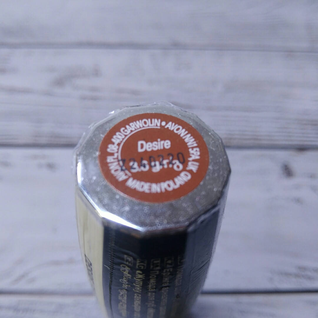 

Помада для губ Матовая легенда Desire/Нюдовая феерия эйвон,ейвон,avon