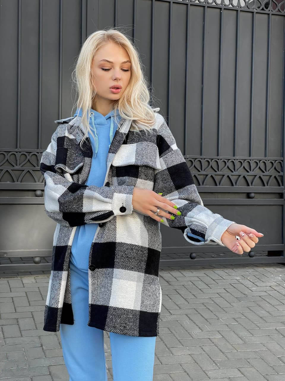 

Стильная теплая женская рубашка в клетку, куртка рубашка шерстяная, пальто рубашка из шерсти "Мегги"