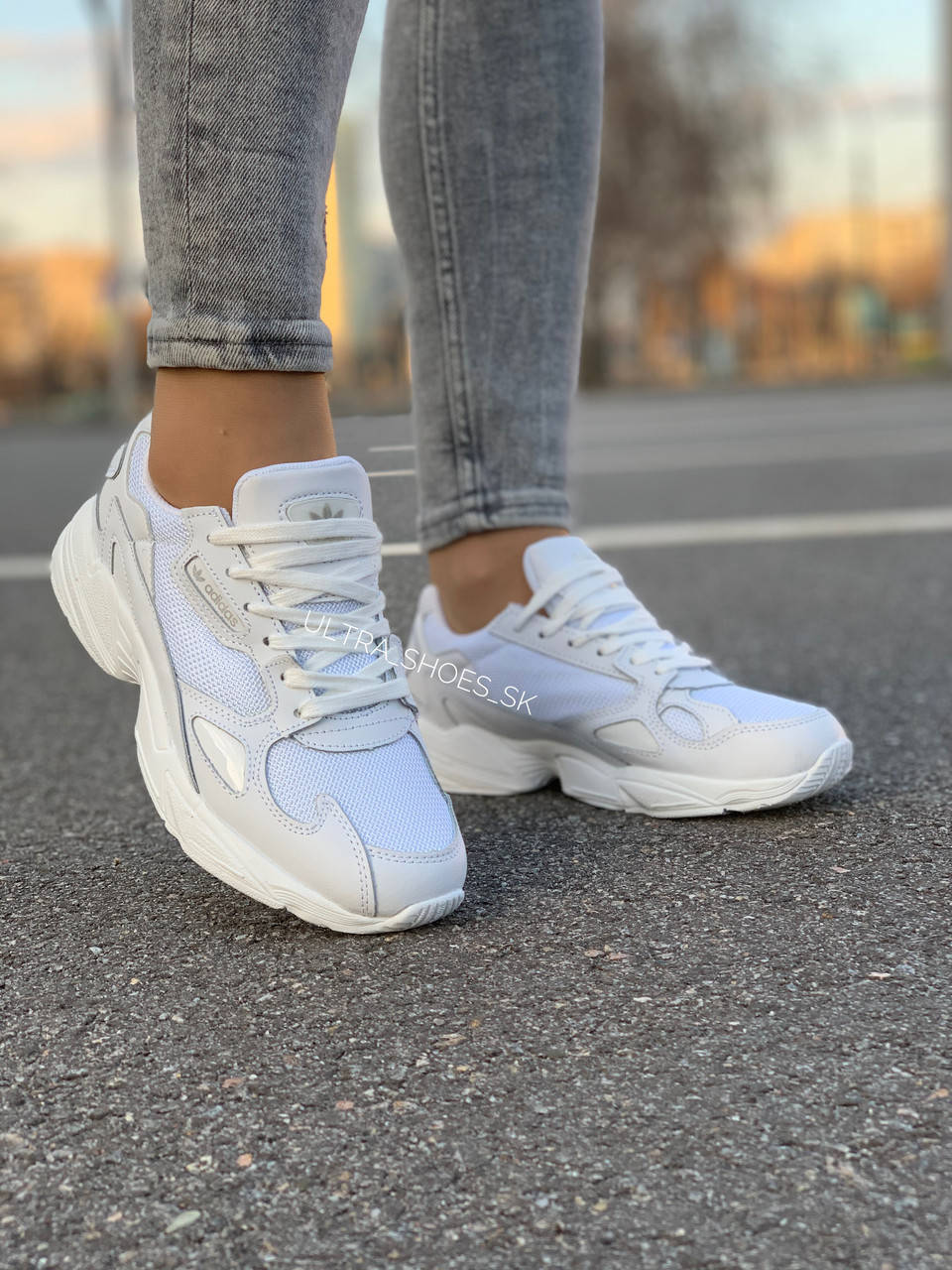 

Женские белые кроссовки adidas falcon, размеры 36-41, Белый