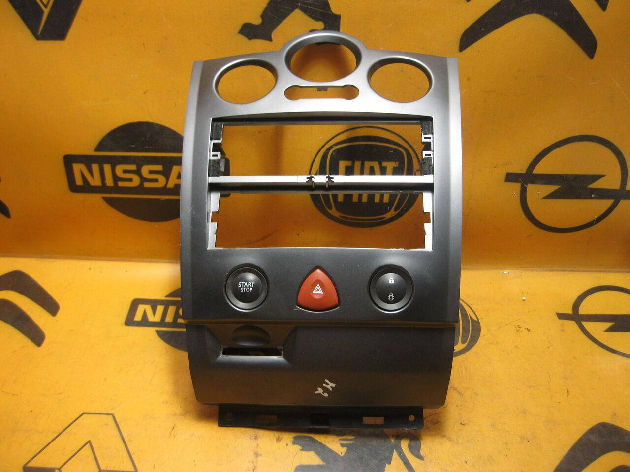 

Б/У Накладка декоративная на торпедо RENAULT MEGANE II 8200491106