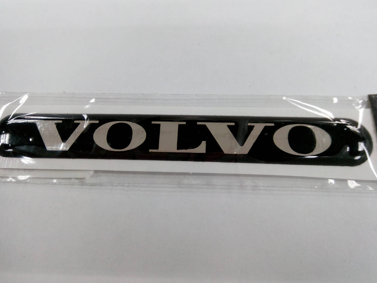

Силиконовые 3D наклейки VOLVO 110х14 мм