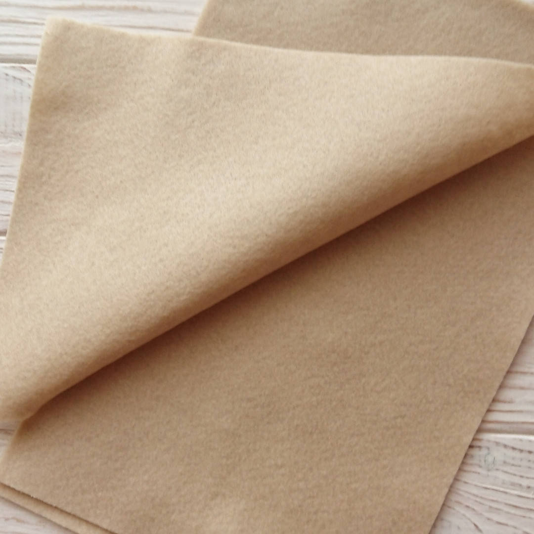 

Фетр мягкий 1.3 мм, Royal Тайвань песочный 20*30 см