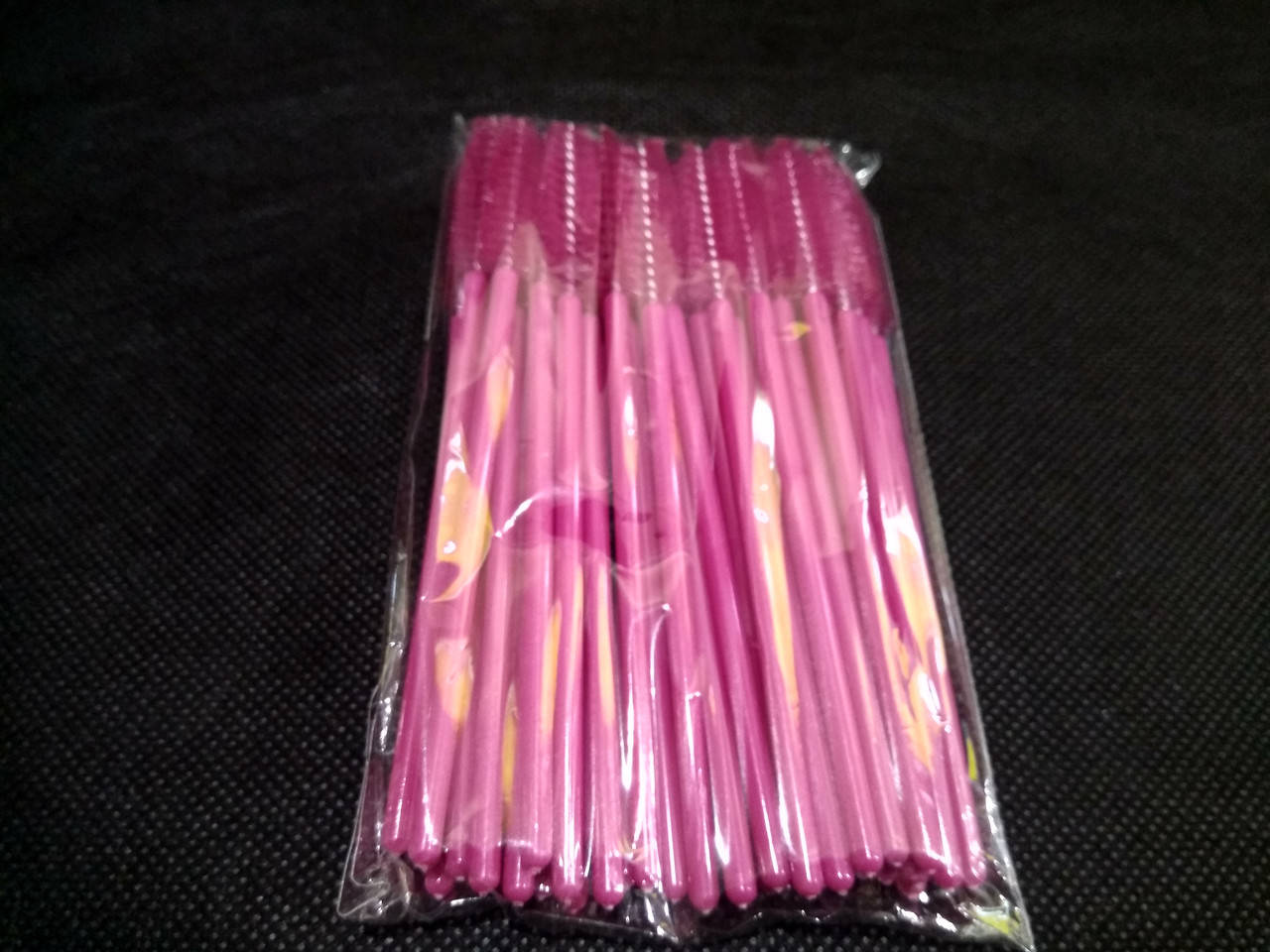 

Щеточки для расчесывания ресниц нейлоновые малиновые с малиновой ручкой, 50 шт. в упаковке