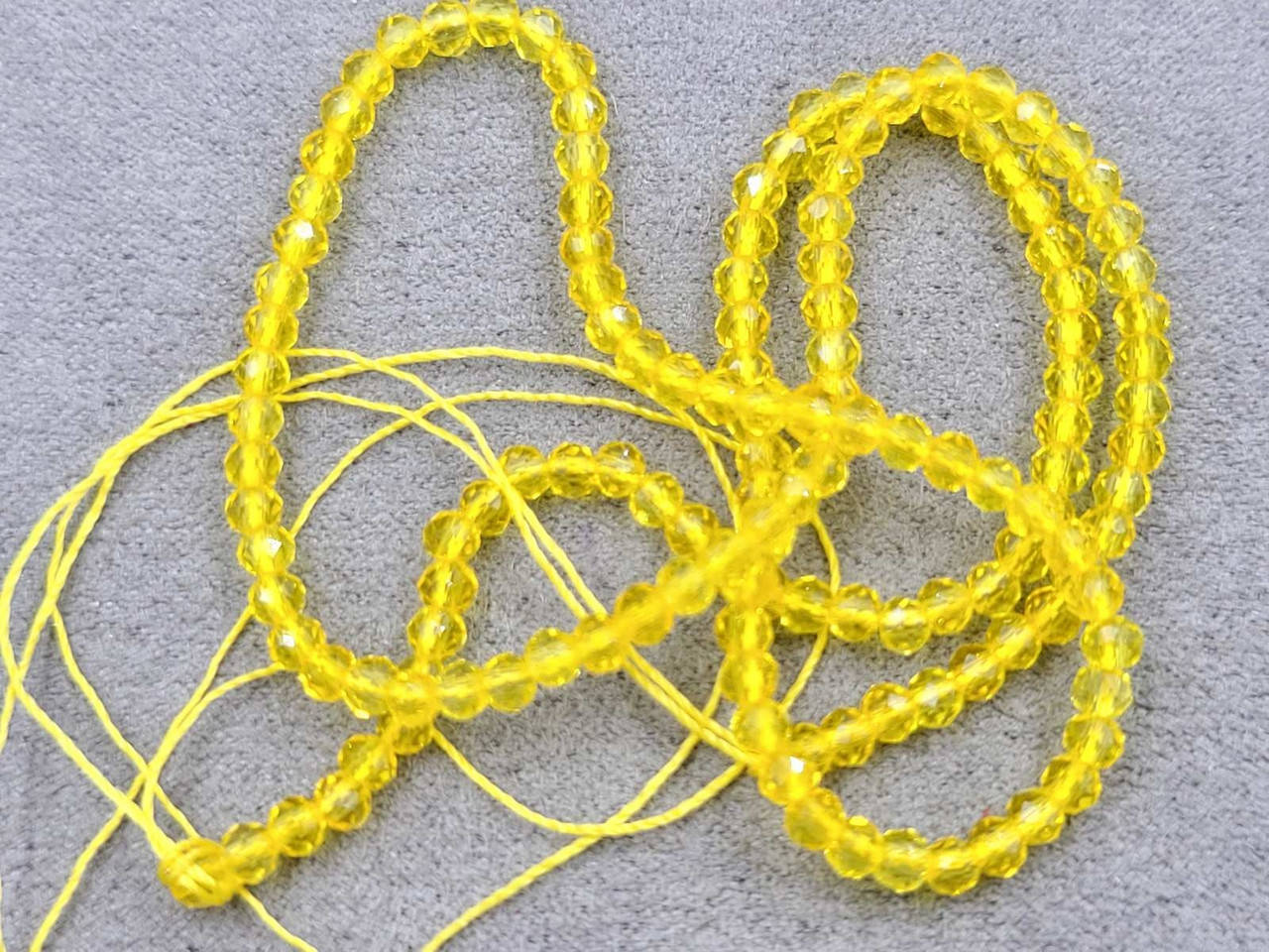 

Бусины Сплав(шпинель) на нитке граненный d-3мм L-38см(+-)