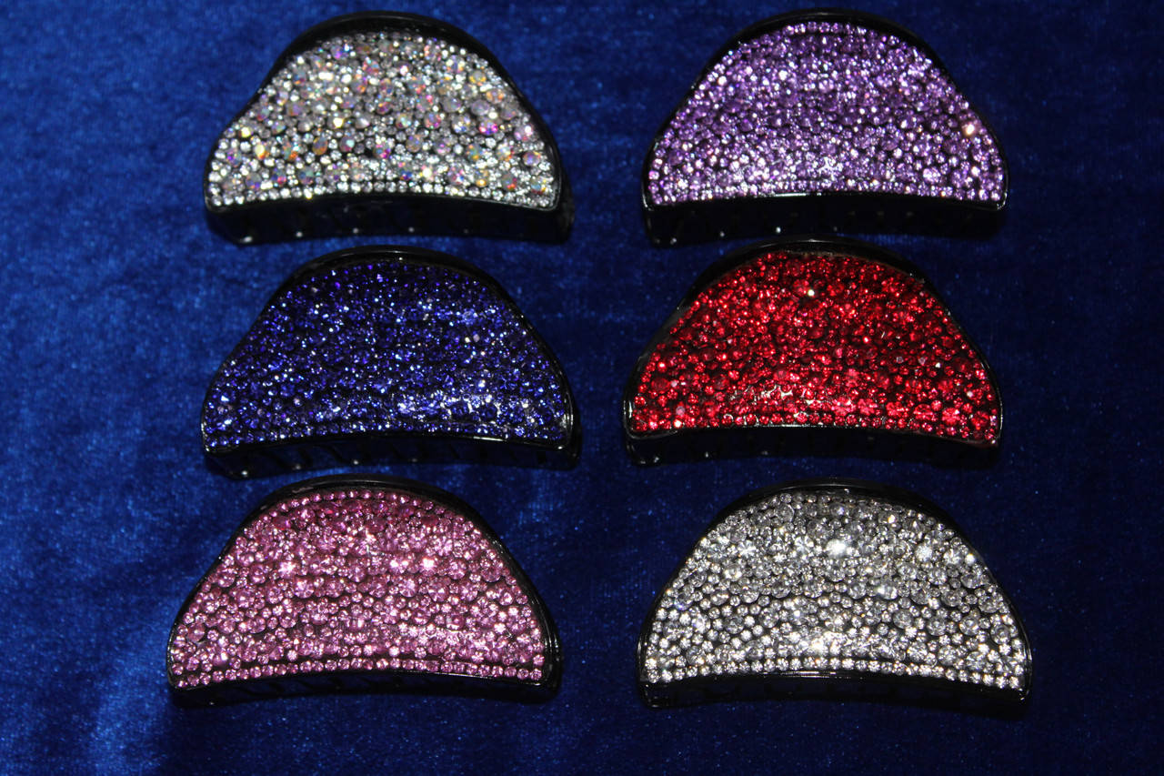 

Нарядная заколка краб украшен камнями, Черный