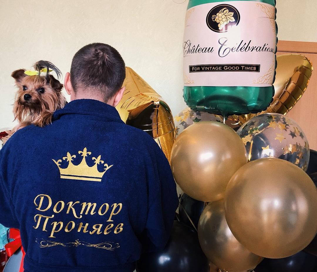 

Именной махровый халат из 100% хлопка ( махра натуральная двухсторонняя) синий, XXXL