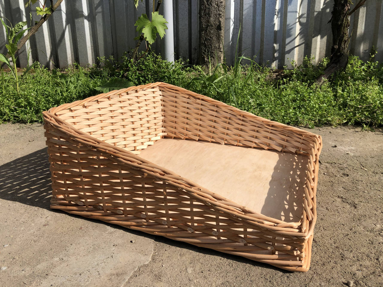 

Торговий лоток із лози 40x40 вис. 15x5 см.