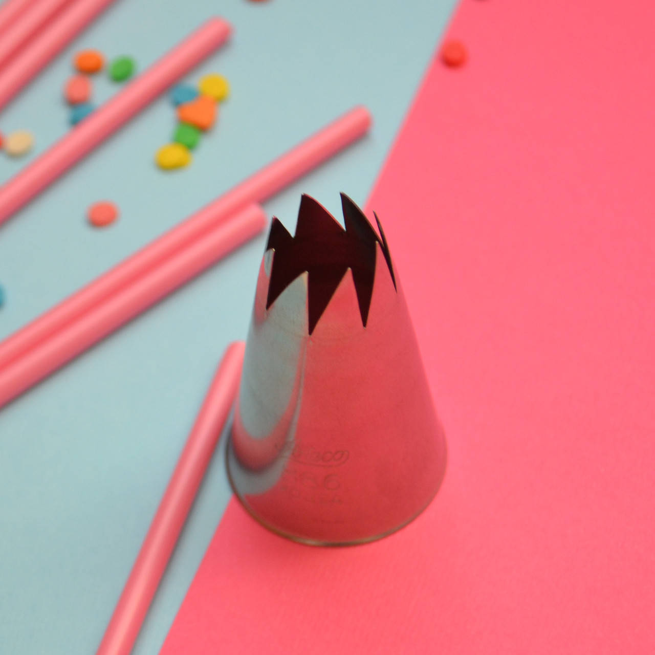 

Насадка кондитерская "Открытая звезда" (8 лучей) №886 (скошенная)