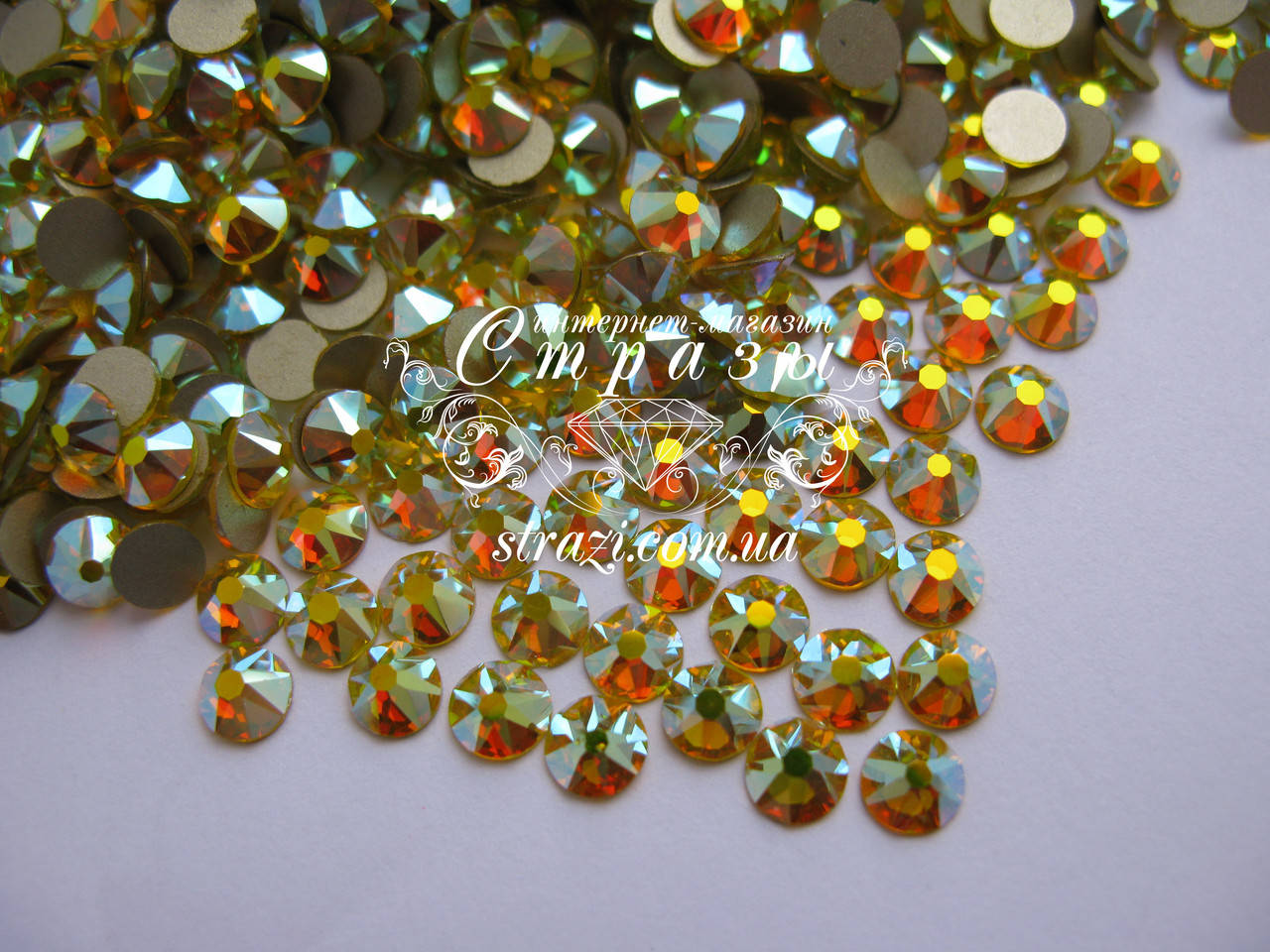 

Стразы ss16 Citrine AB, Xirius, NEW, 16 граней, 100шт. (4,0мм)