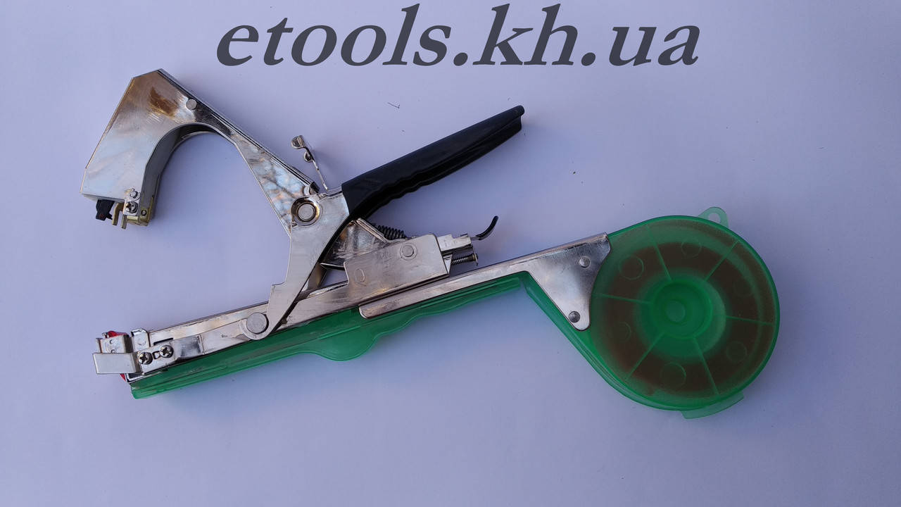 

Садовый ленточный степлер для подвязывания растений TAPETOOL