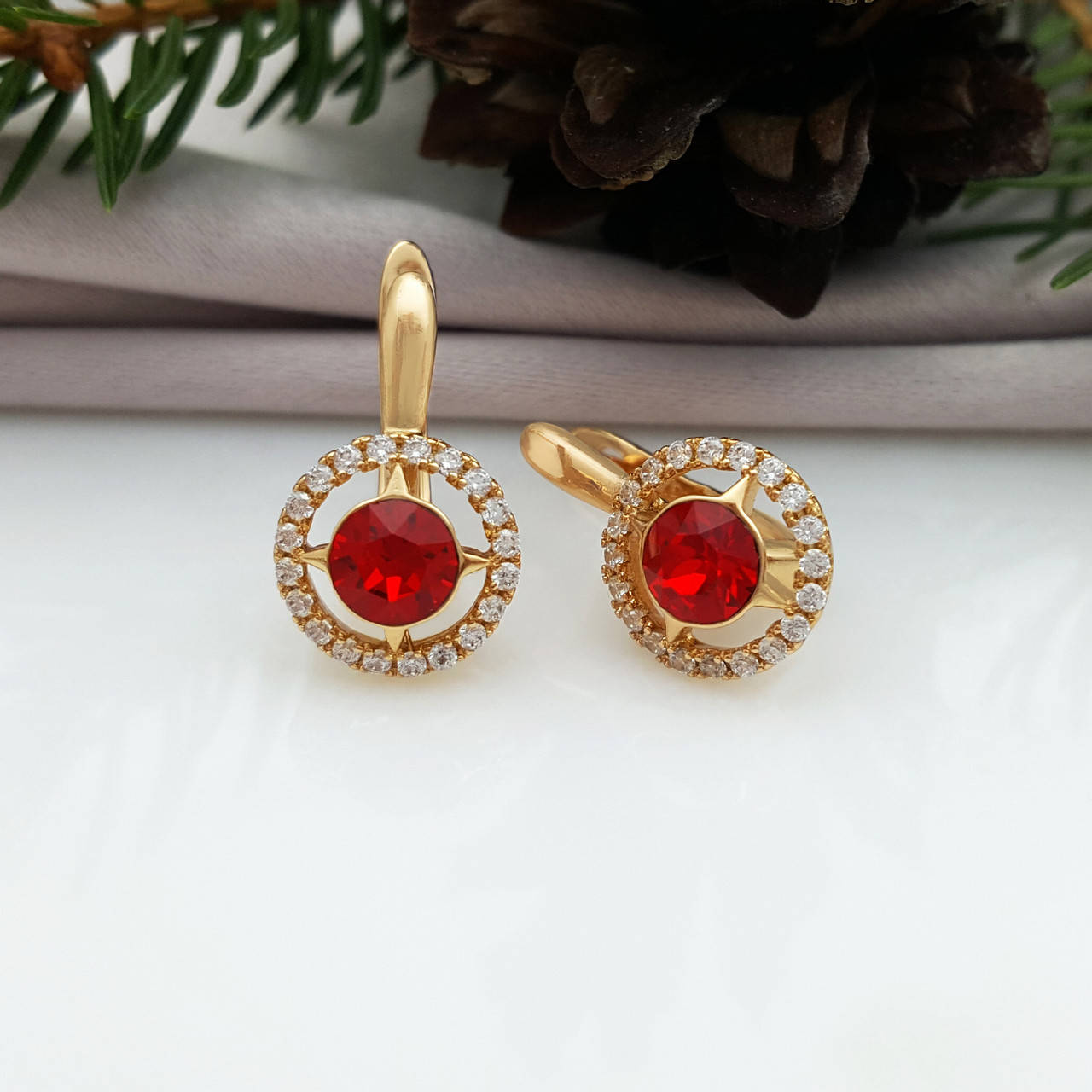 

Серьги Круг с красным Swarovski, англ.замок, медсталь Xuping, 18К