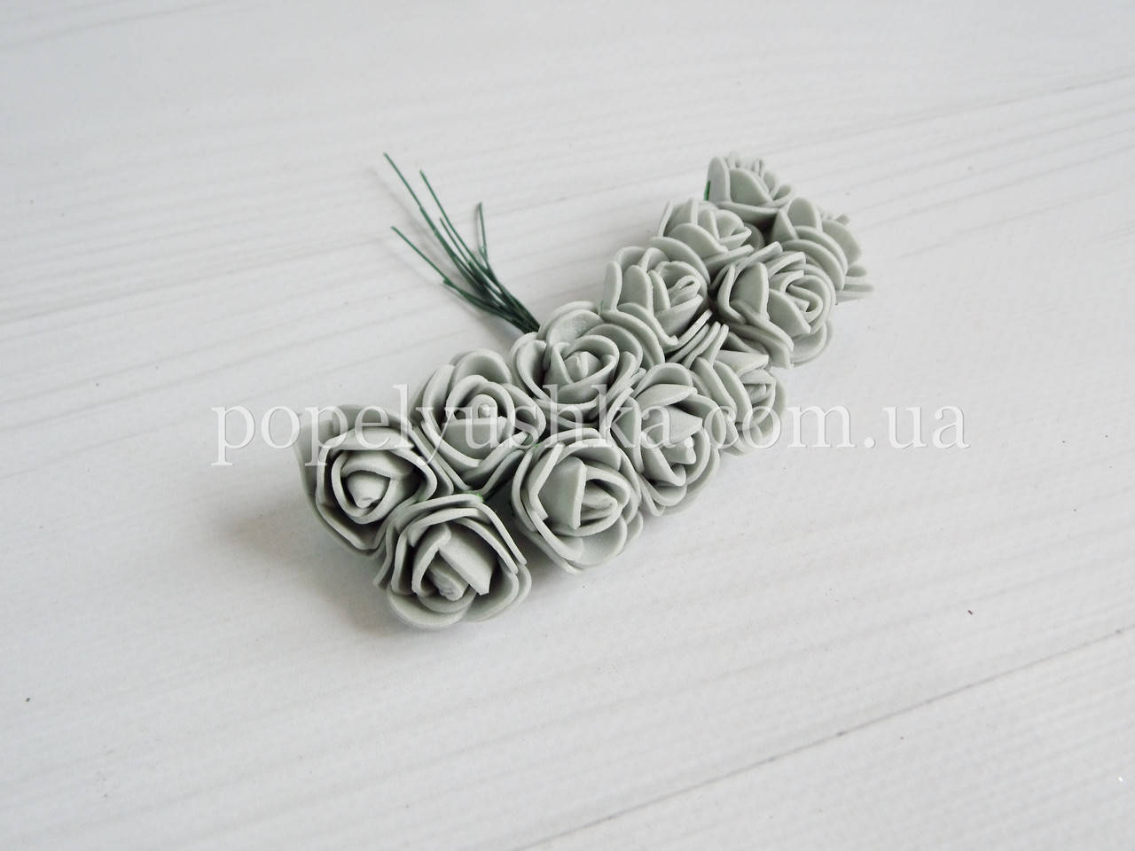 

Розы латексовые серые 2 см