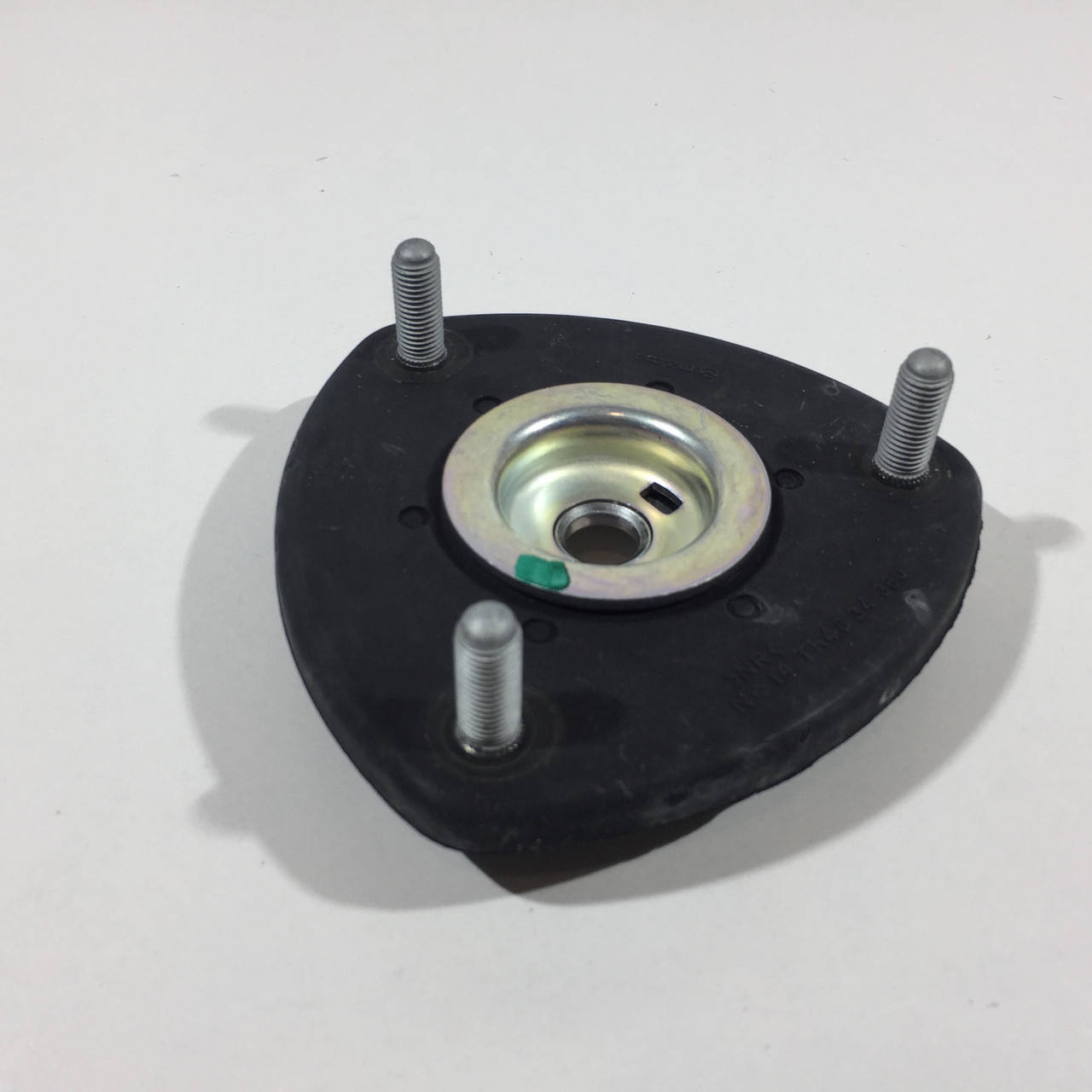 

Опора амортизатора переднего Mazda TK4834380