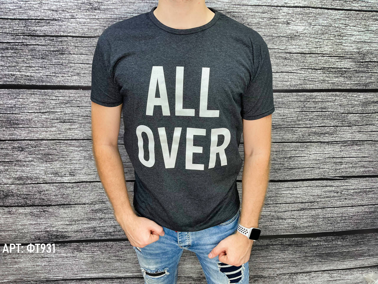

Мужская футболка. Размеры: L,2XL (маломерят на размер)