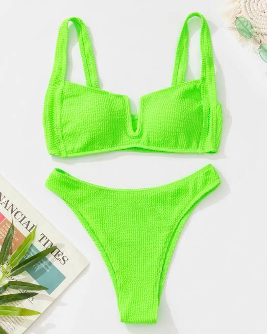 

Ультрамодный женский раздельный купальник кислотного цвета