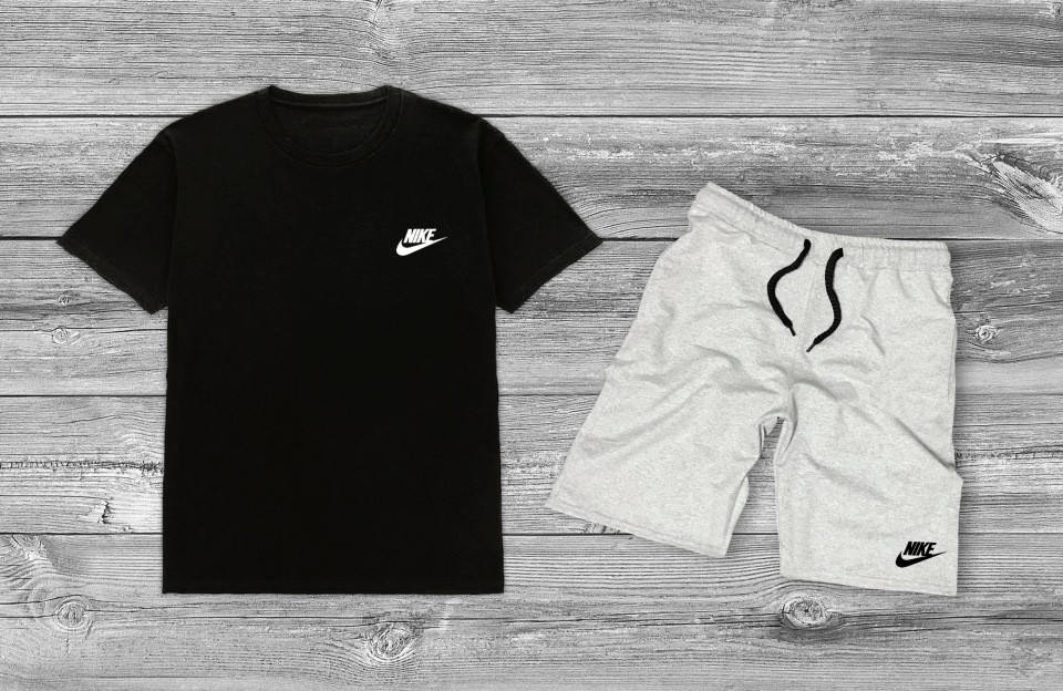 

Летний комплект Nike Черная футболка серые шорты L