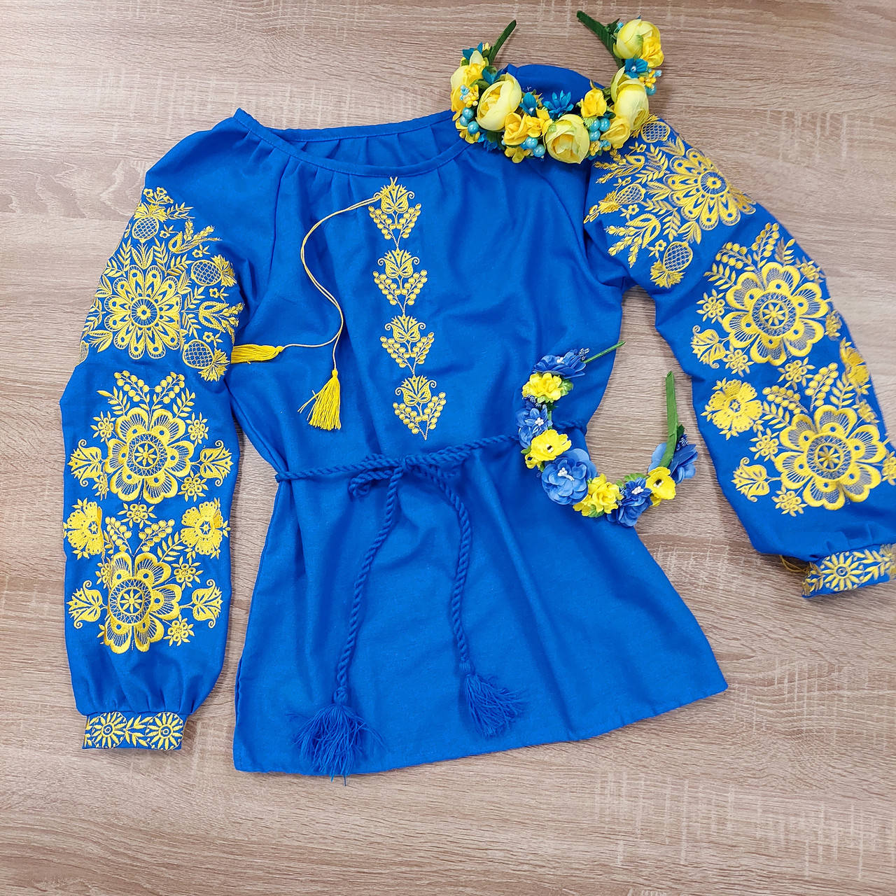 

Жіноча лляна вишиванка блакитна з жовтою вишивкою Стефанія, Голубой