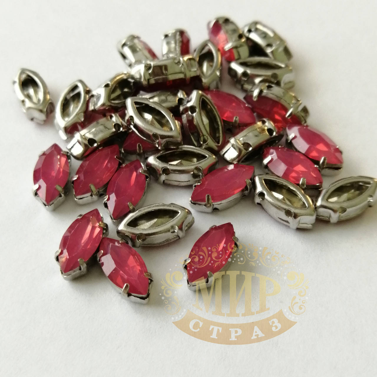 

Лодочки в улучшенных цапах, 5х10мм, цвет Rose Opal, 1шт, Белый