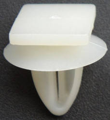 

Клипса крепления молдинг Hyundai / Mitsubishi Pajero '91-'00 MB317677