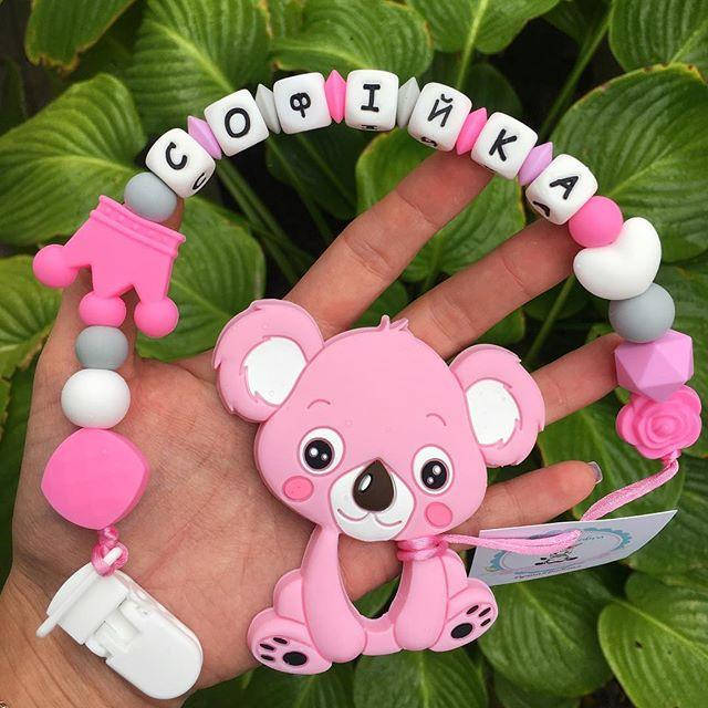 

Именной держатель с грызунком очень нежный для девочек розовый