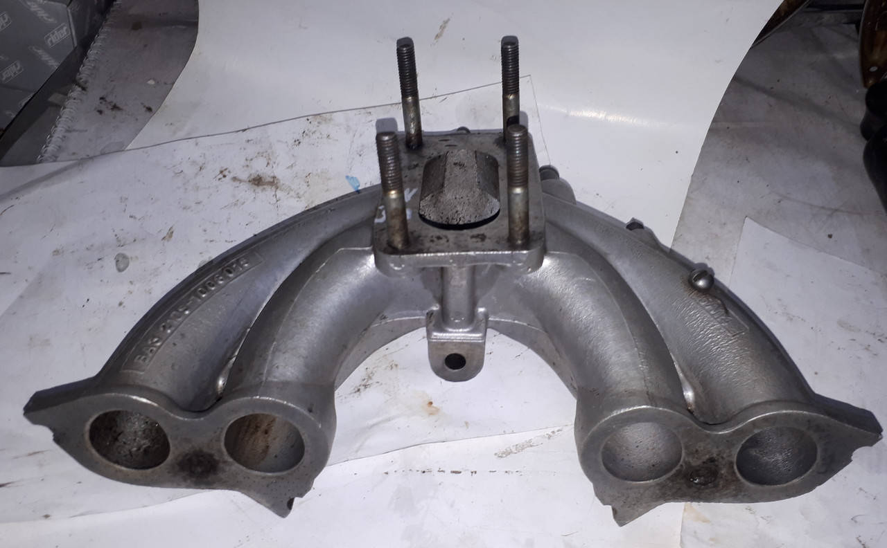 

Коллектор впускной ВАЗ 2101 2102 2103 2104 2105 2106 2107 Нива Тайга 2121 21213 под вакуум