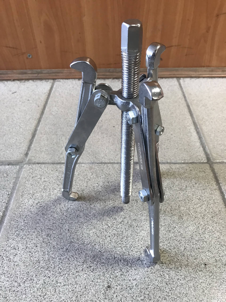 

Съемник подшипников универсальный (200 мм)