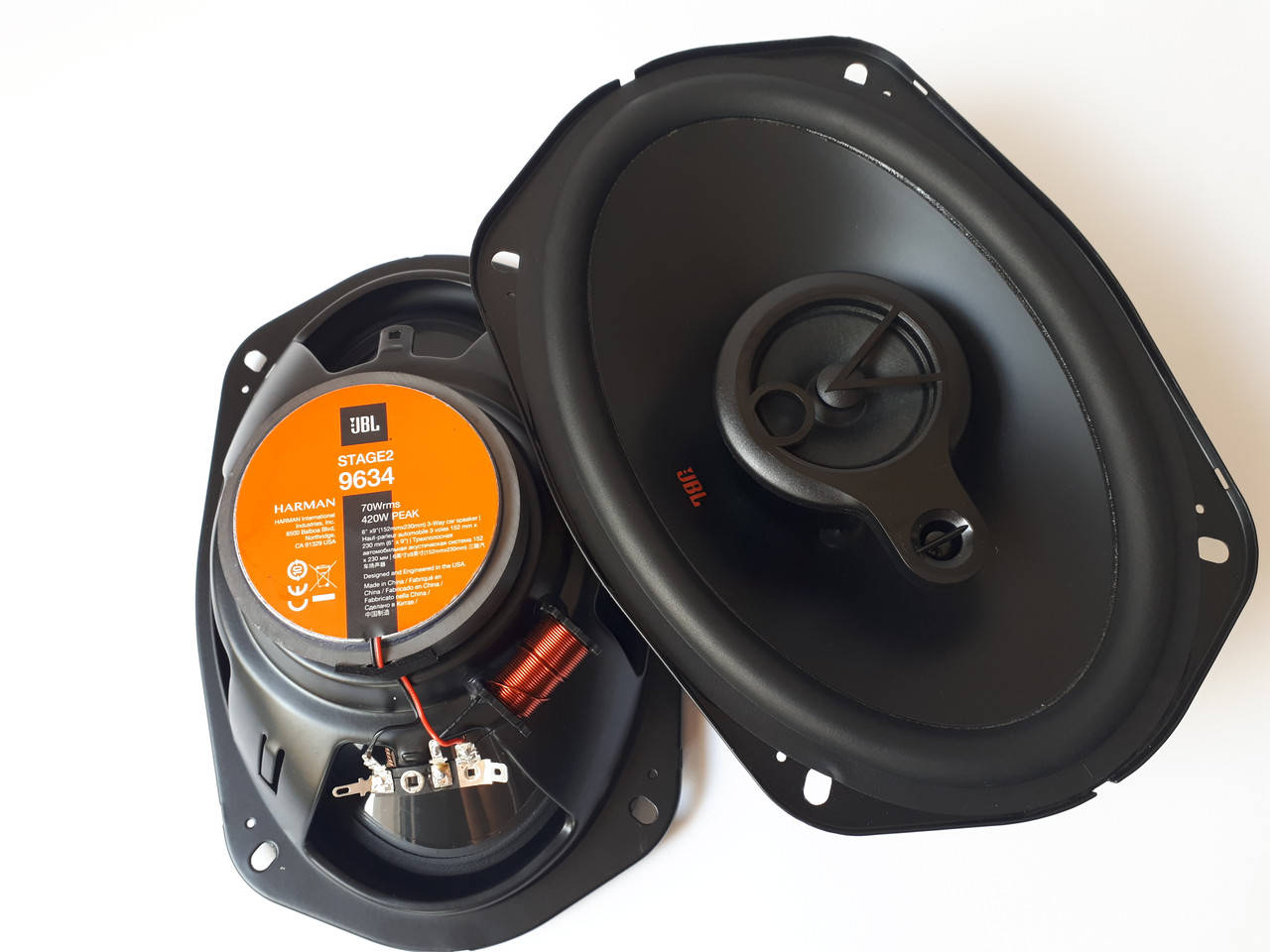 

Коаксиальная 3-х полосная овальная автоакустика JBL Stage2 9634