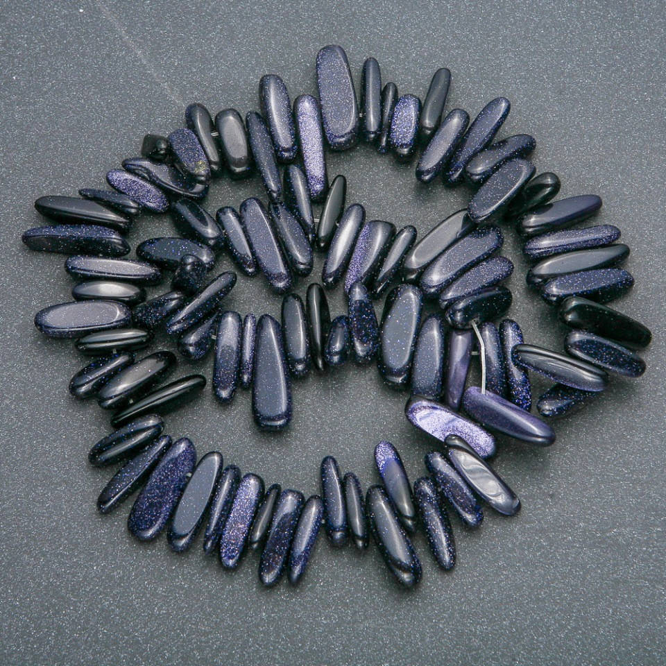 

Нитка натурального камня Авантюрин Ночь Каира крошка "игла" d-20х6мм L-41см +-