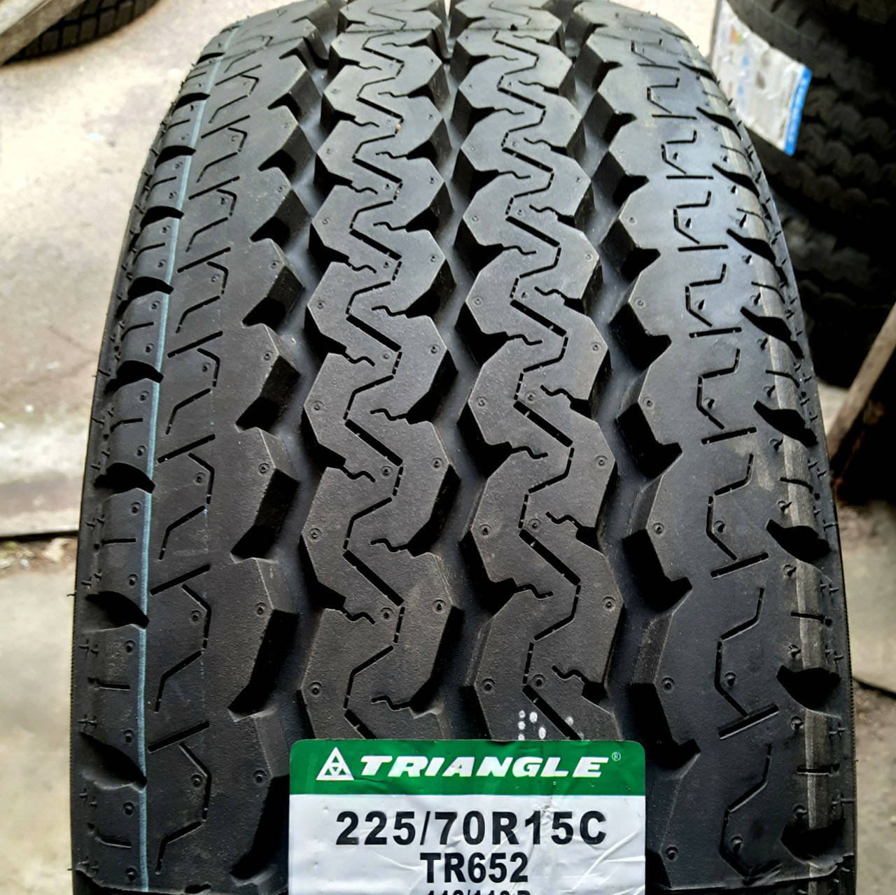 

Шины 195/70 R15C 104/102S Triangle TR652