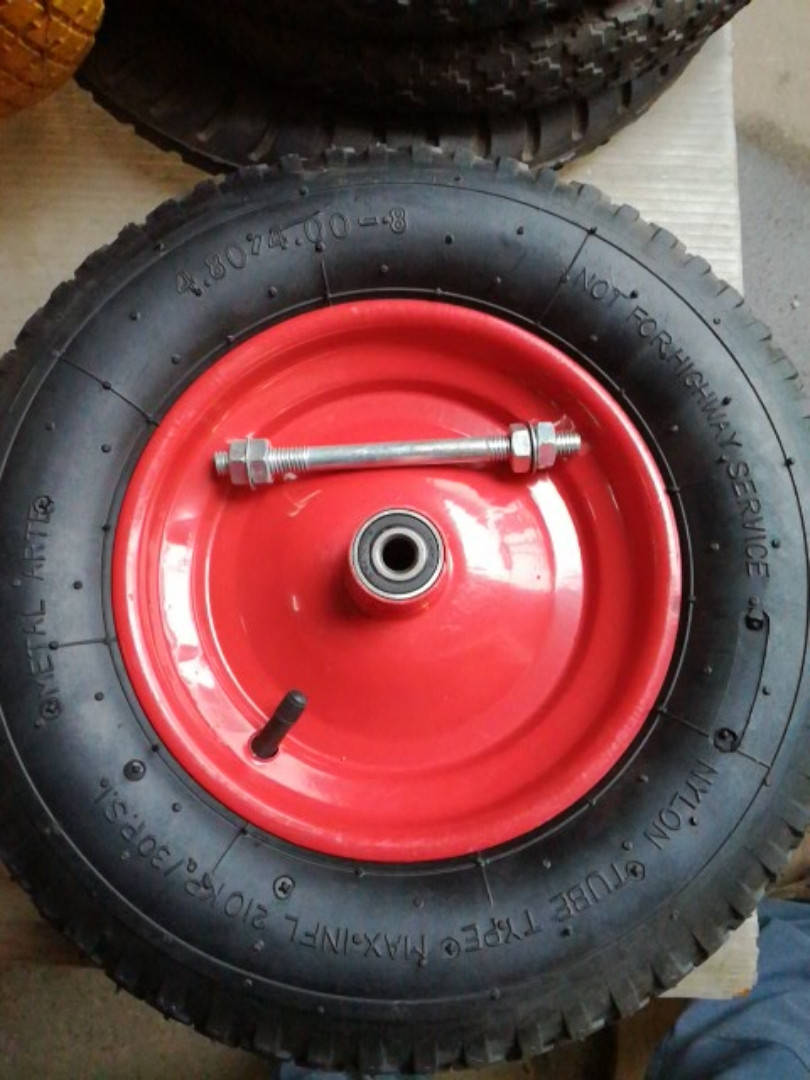 

Колесо накачное на тачку 4*8 с осью 12мм