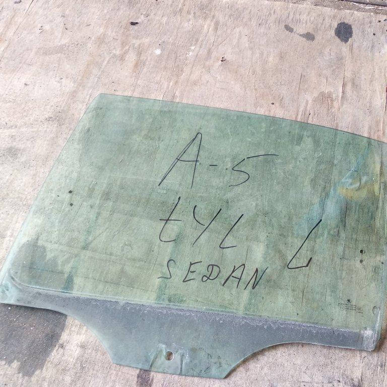 

Стекло заднее левое Skoda Octavia A5 Шкода Октавия А5