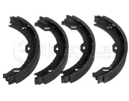 

Тормозные колодки задние барабанные Mazda 323 BA