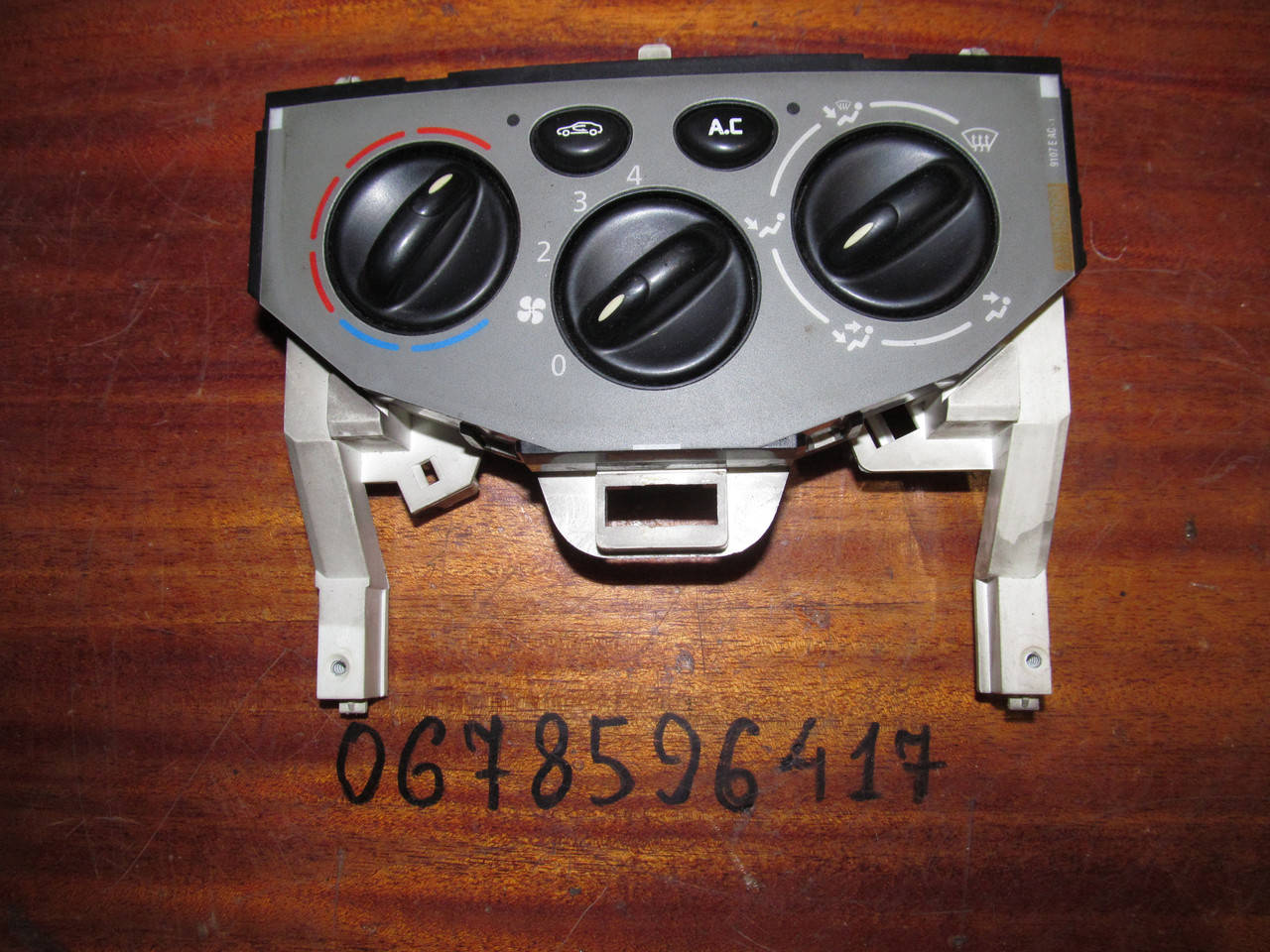 

Блок управления кондиционером renault trafic opel vivaro nissan primastar (печкой климатконтролем +AC) 01-14