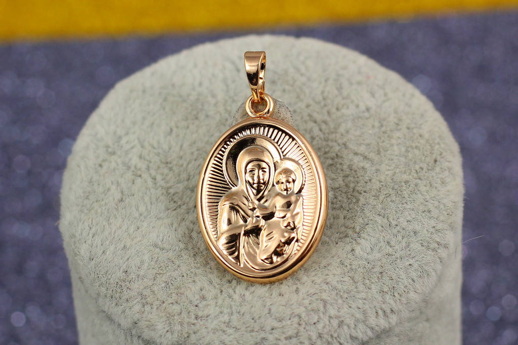 

Ладанка Xuping Jewelry овальная Богородица с младенцем двусторонняя 2 см золотистая
