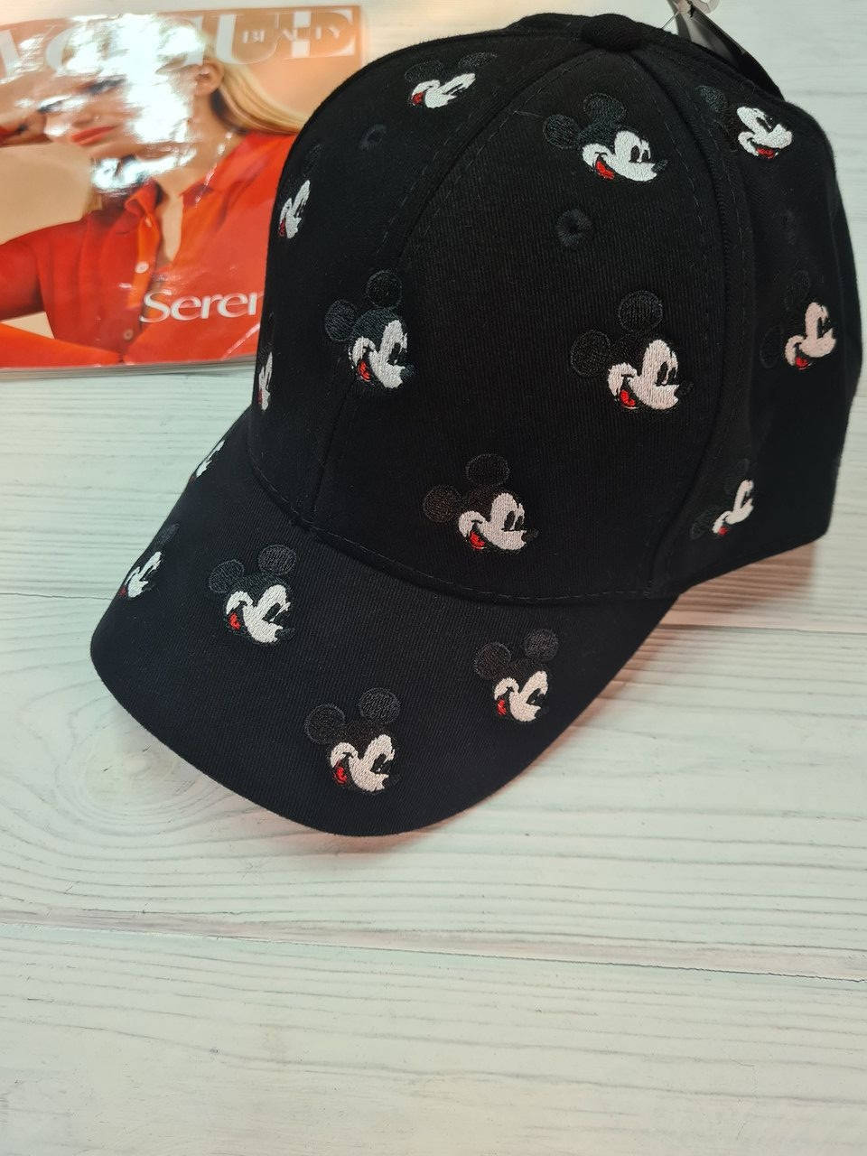 

Бейсболка женская с нашивками Микки Маус чёрная хлопковая демисезонная качество люкс, Черный