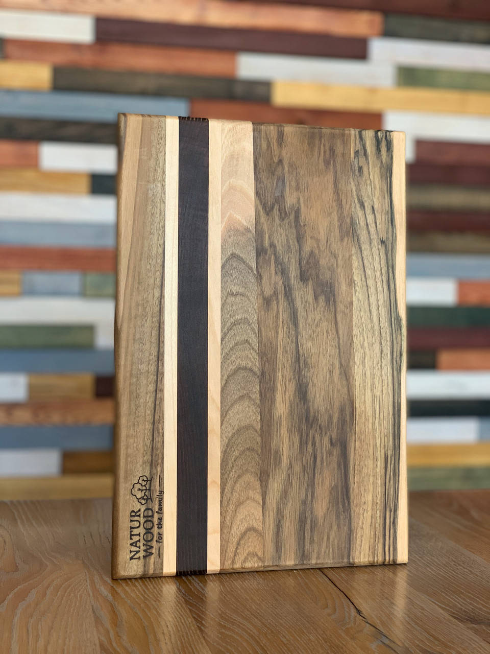 

Темная разделочная доска из ореха (37*25 см), Коричневый