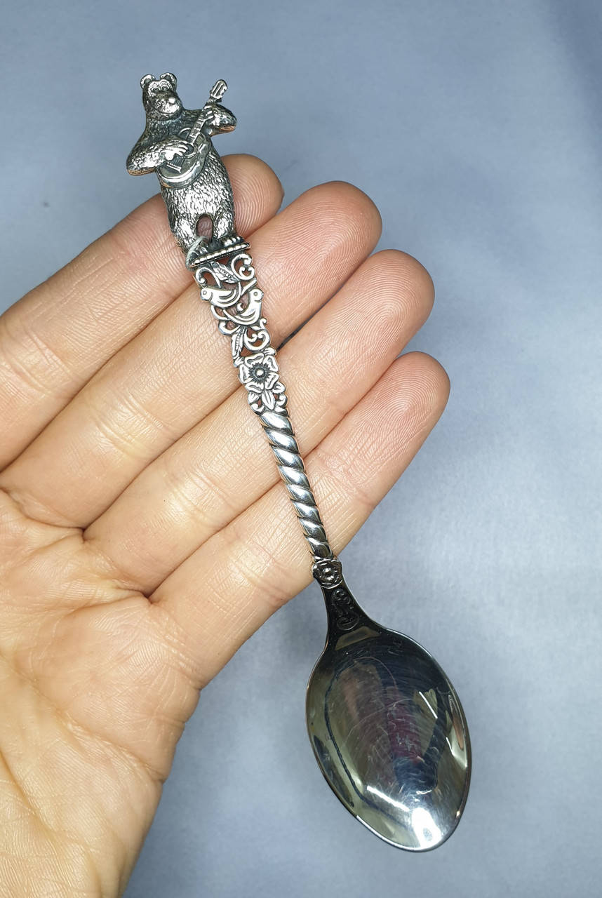 

Ложка серебряная "Медведь" 24,93 г