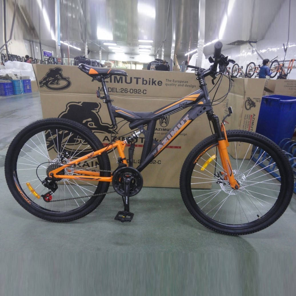 

Горный велосипед Azimut Power 26 д. Рама 19.5". Дисковые тормоза. Скорости SHIMANO. Черно-оранжевый