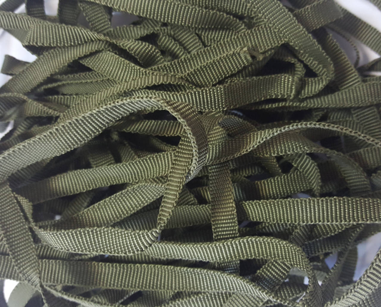 

Лента окантовочная, отделочная репсовая полипропиленовая 8 мм ХАКИ (арт. 4165)