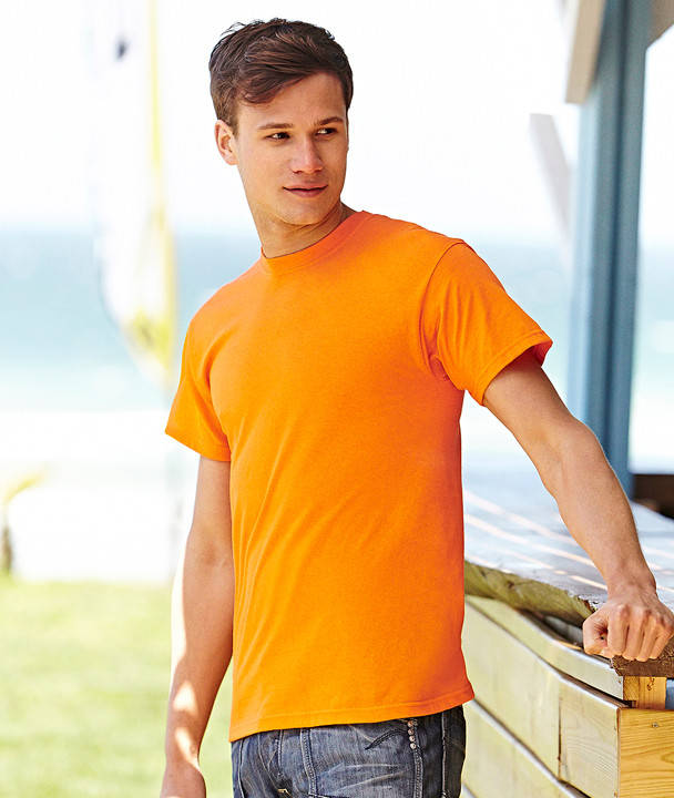 

Тонкая мужская футболка 100% хлопок Fruit of the loom original T легкая Оранжевый, L