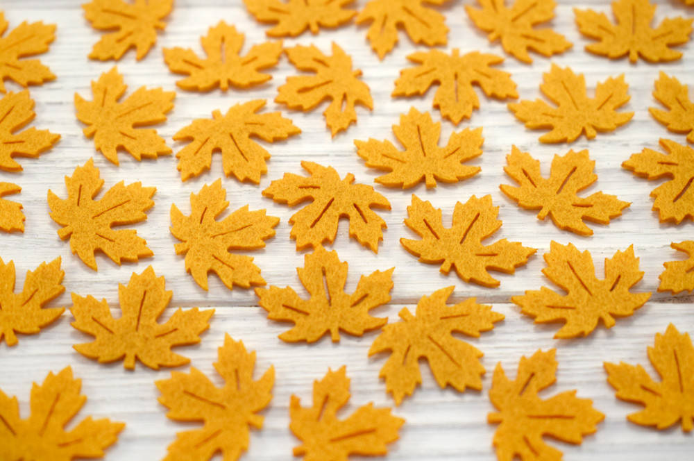 

МИНИ-листики из фетра (10 шт) - №2 Янтарный