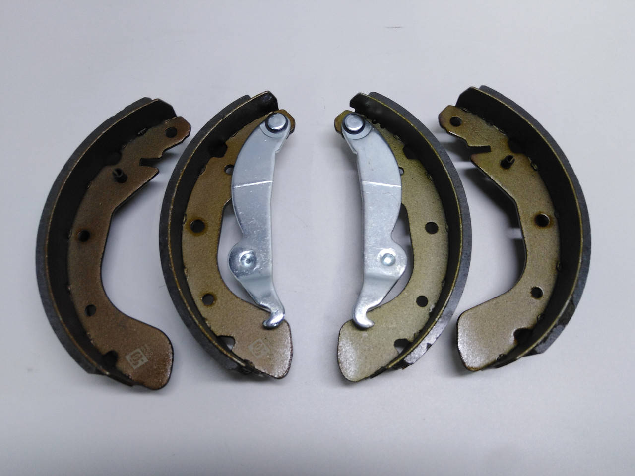 

Задние тормозные колодки Opel Vectra A, Astra F. Опель Вектра А, Астра Ф. 200x46.