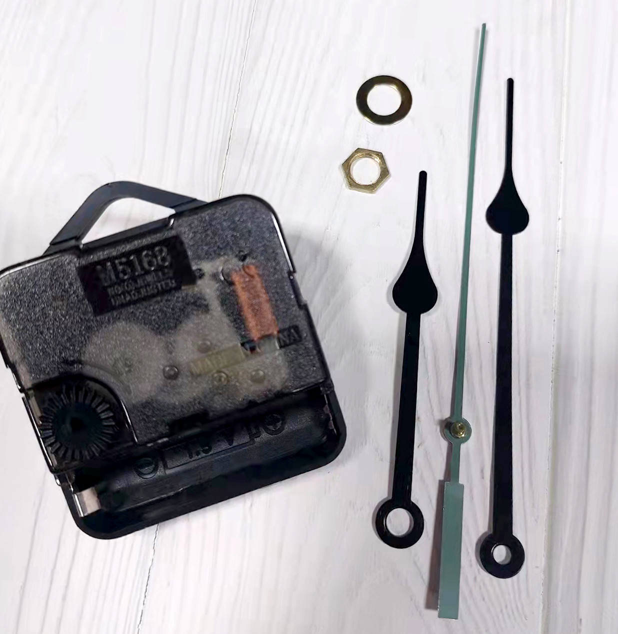 

Часовой механизм со стрелками 55х55 Бесшумный, шток 12мм