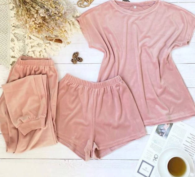 

Тройка мягусенький ПЛЮШ, штаны, шорты, футболка ПУДРА