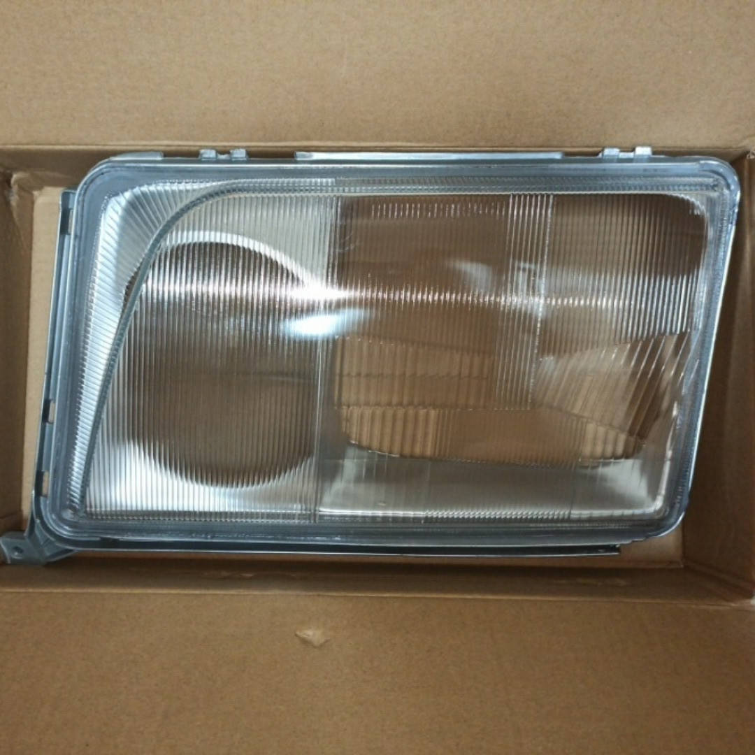 

Стекло фары левое с рамкой MERCEDES 124-(W124-SDN S124-KOMBI C124-COUPE) 84-96