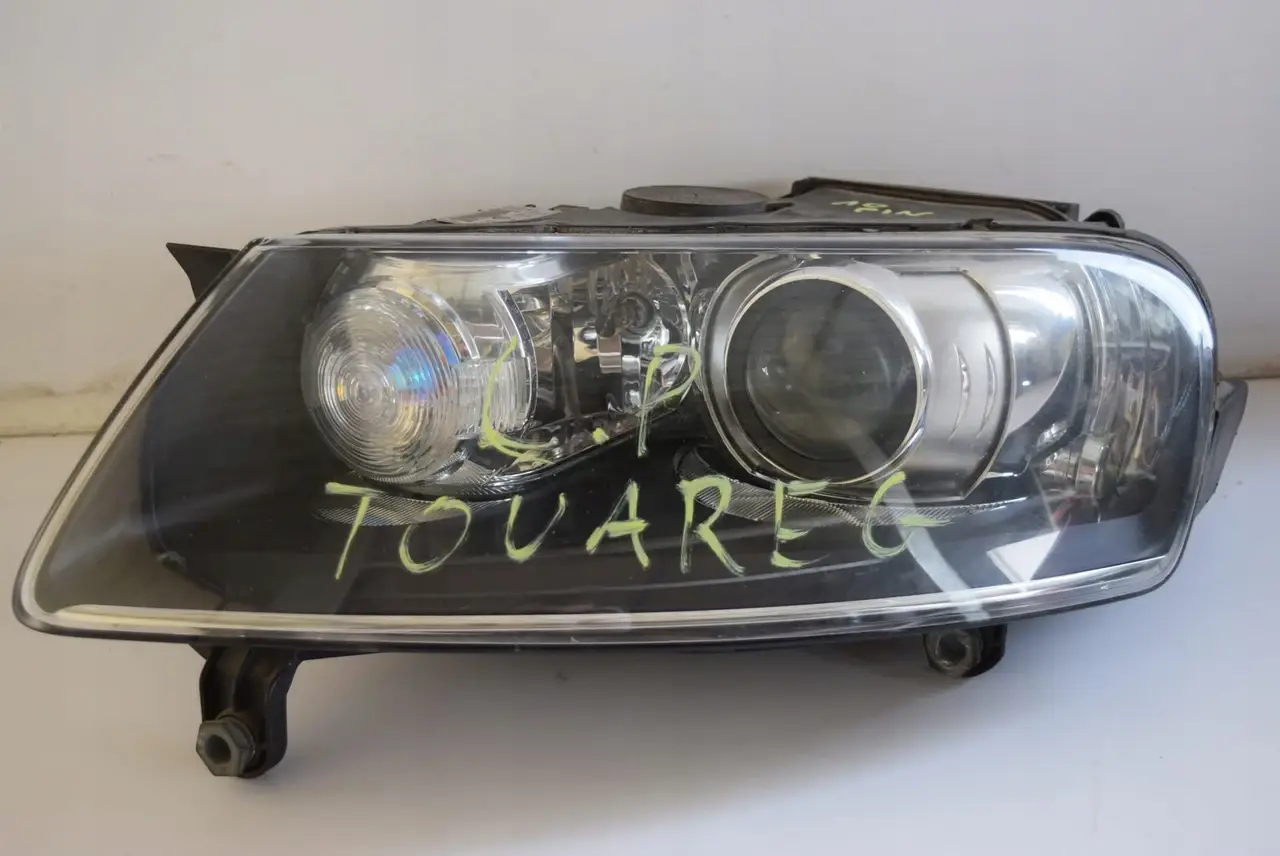 

Фара Ліва XENON TOUAREG 76L941017 под заказ 2-4 дн