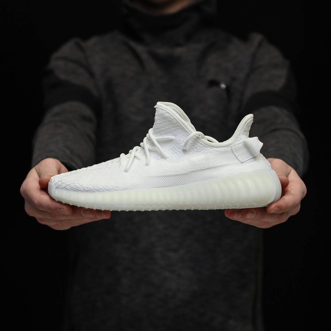 

Мужские кроссовки Adidas Yeezy Boost 350 V2 в стиле адидас изи буст белые 41, Белый